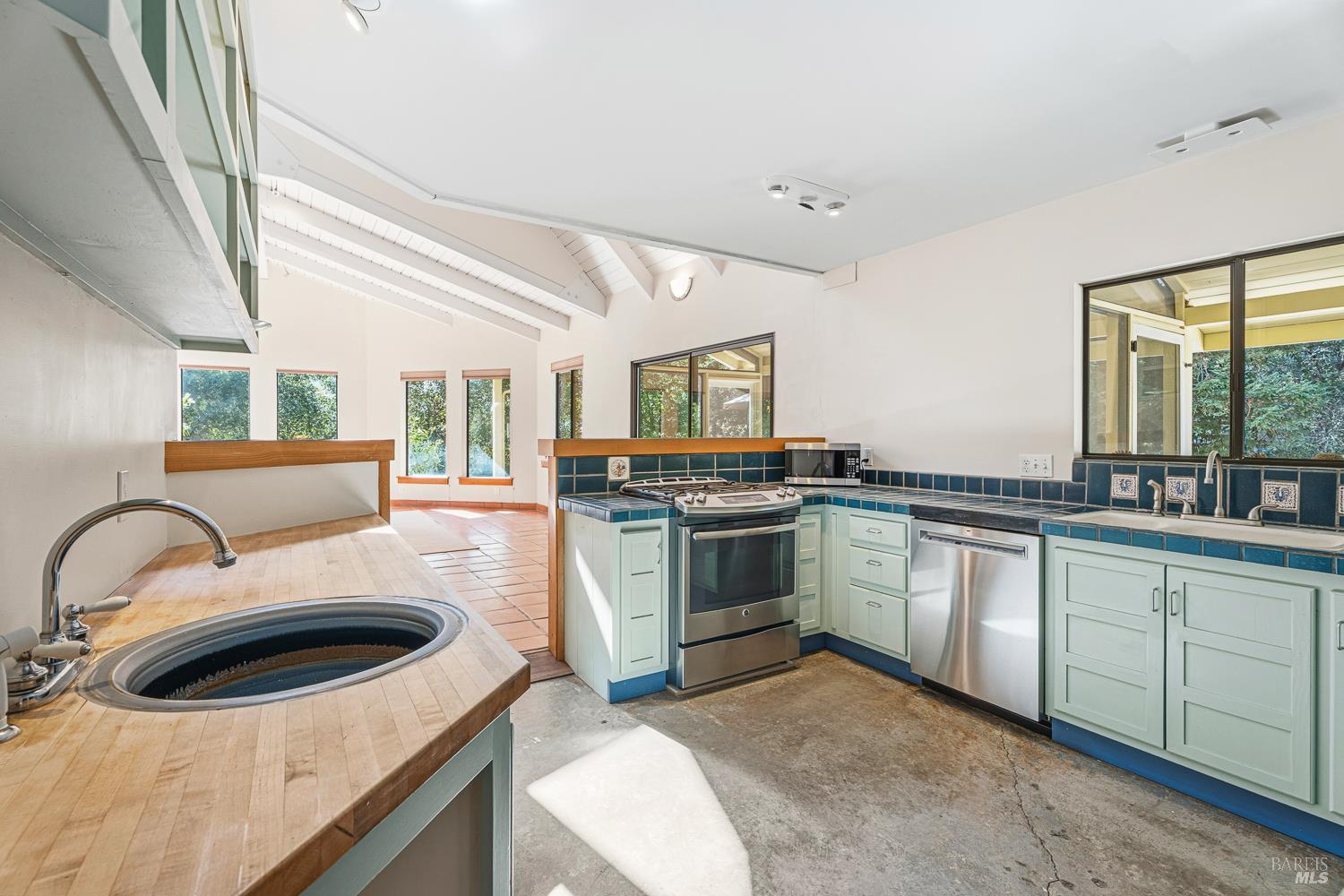 2151 Highway 128 Philo CA 95466