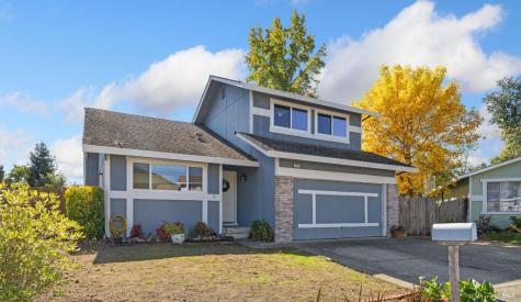 1511 Gladstone Way Rohnert Park CA 94928