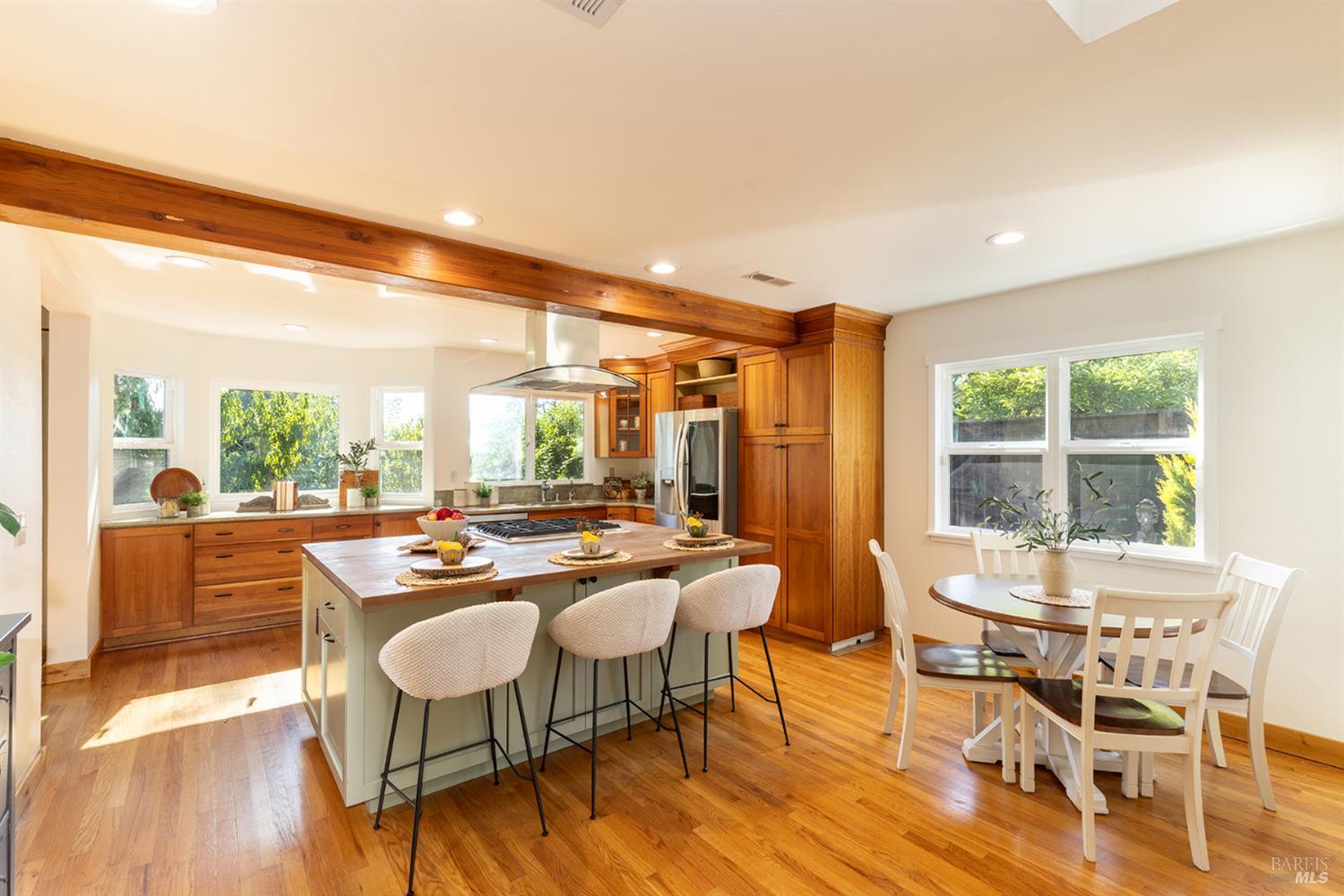 2371 Stonehouse Drive Napa CA 94558