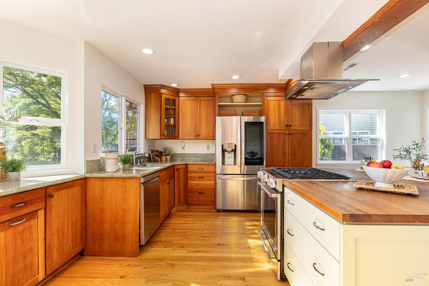 2371 Stonehouse Drive Napa CA 94558