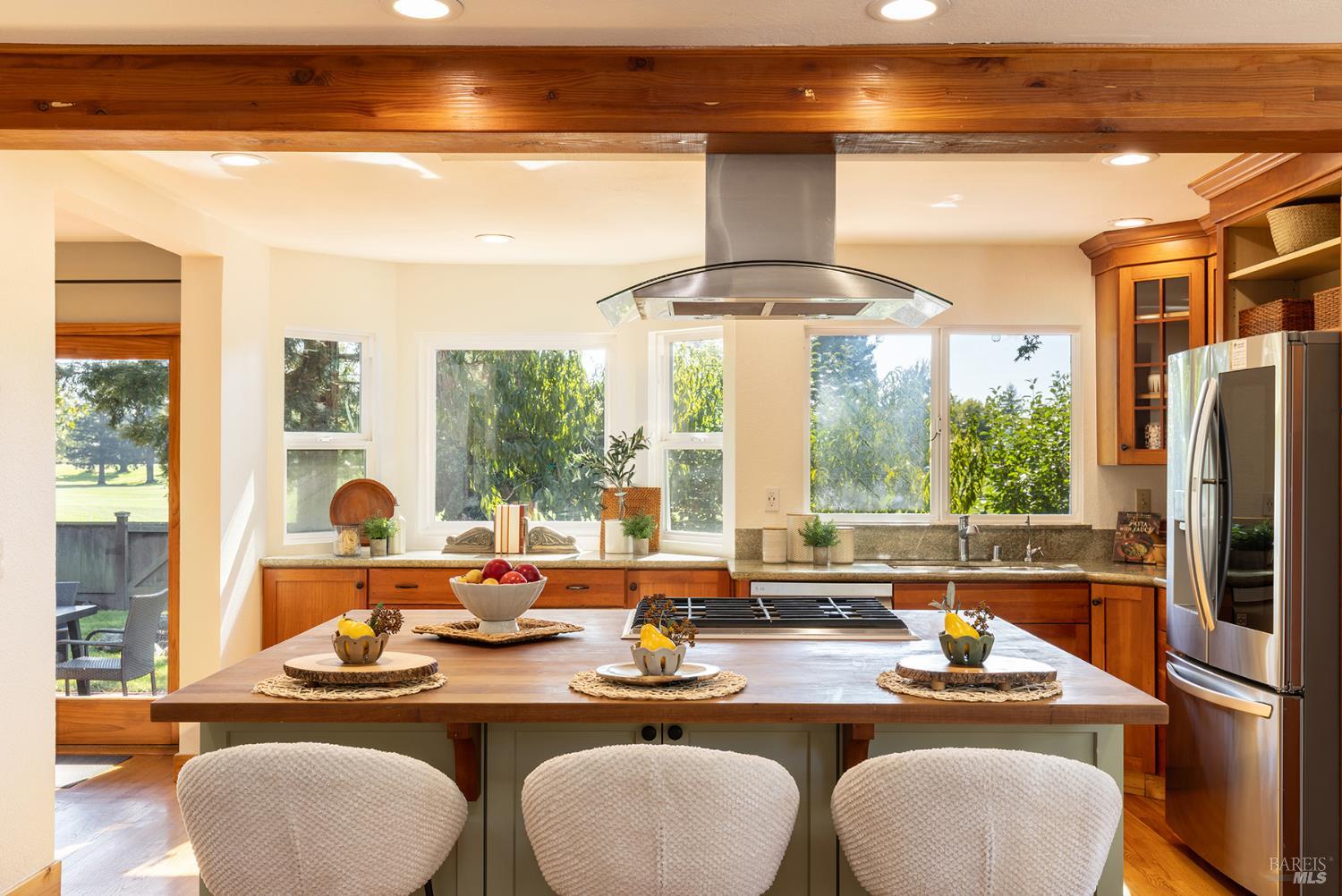 2371 Stonehouse Drive Napa CA 94558