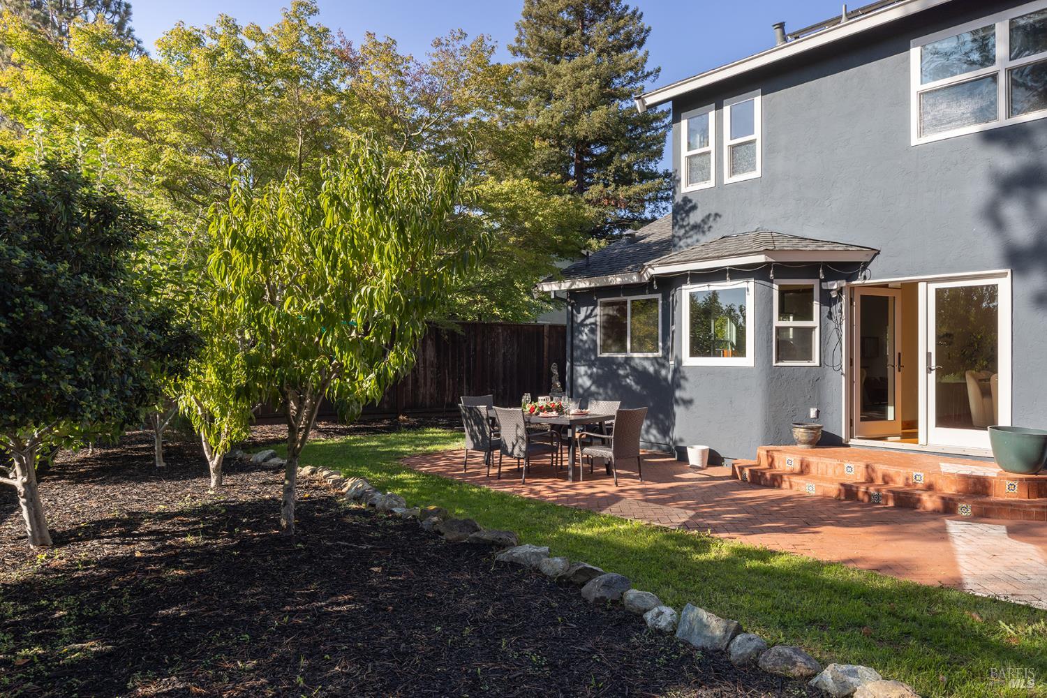 2371 Stonehouse Drive Napa CA 94558