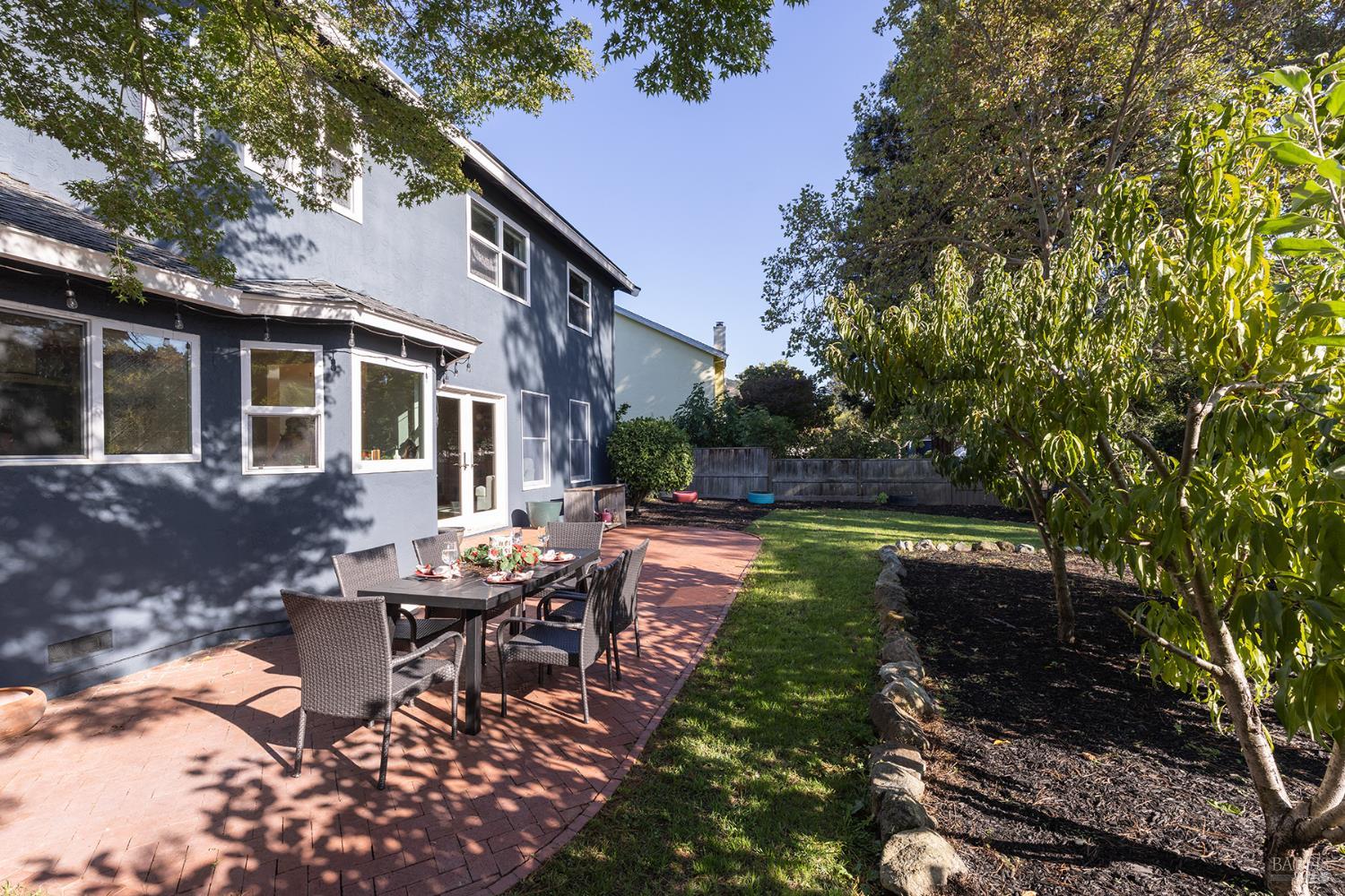 2371 Stonehouse Drive Napa CA 94558