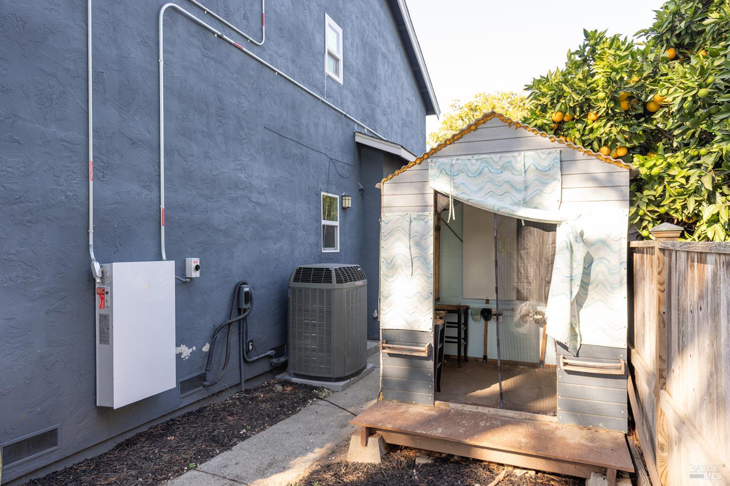 2371 Stonehouse Drive Napa CA 94558
