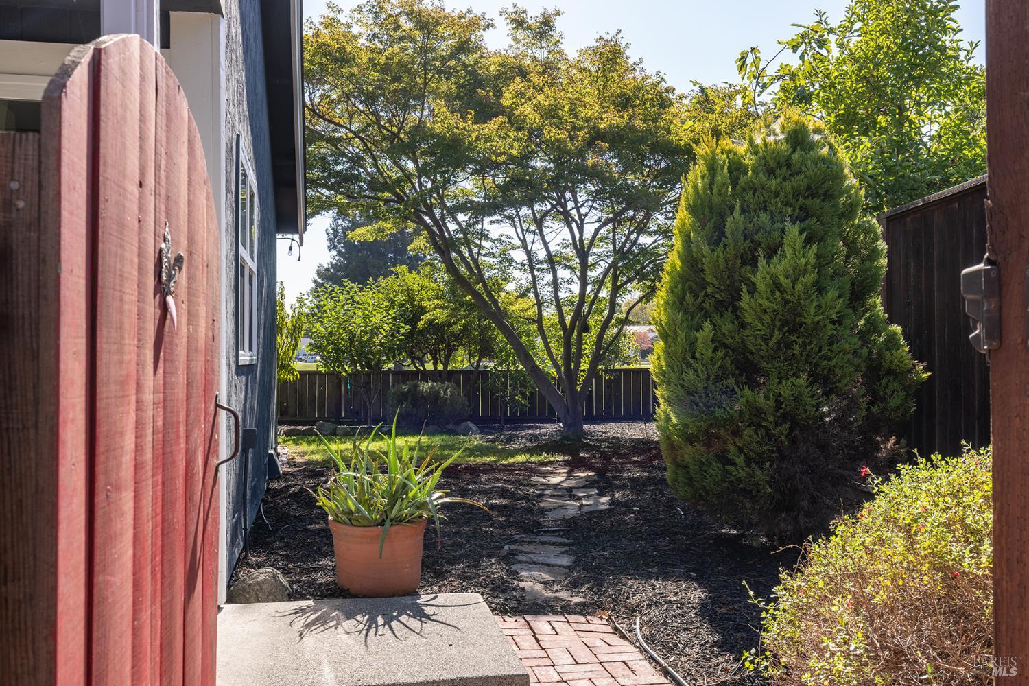 2371 Stonehouse Drive Napa CA 94558