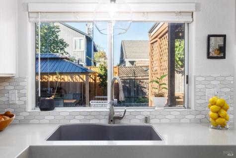 2480 Lemur Street Santa Rosa CA 95401