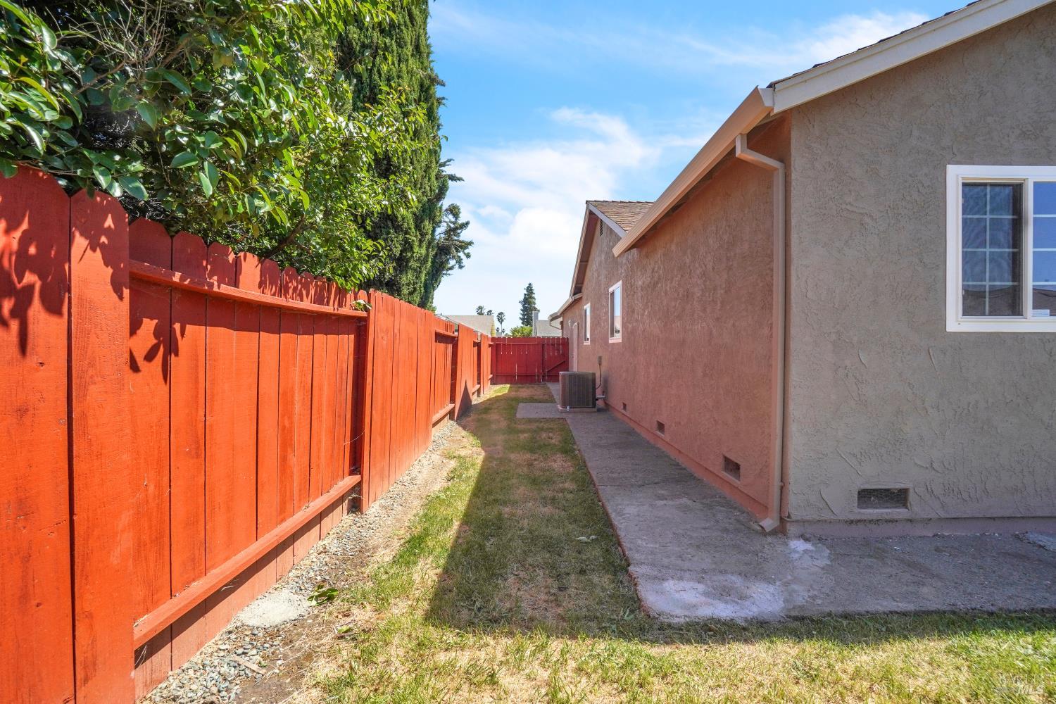 1012 Whooper Way Suisun City CA 94585