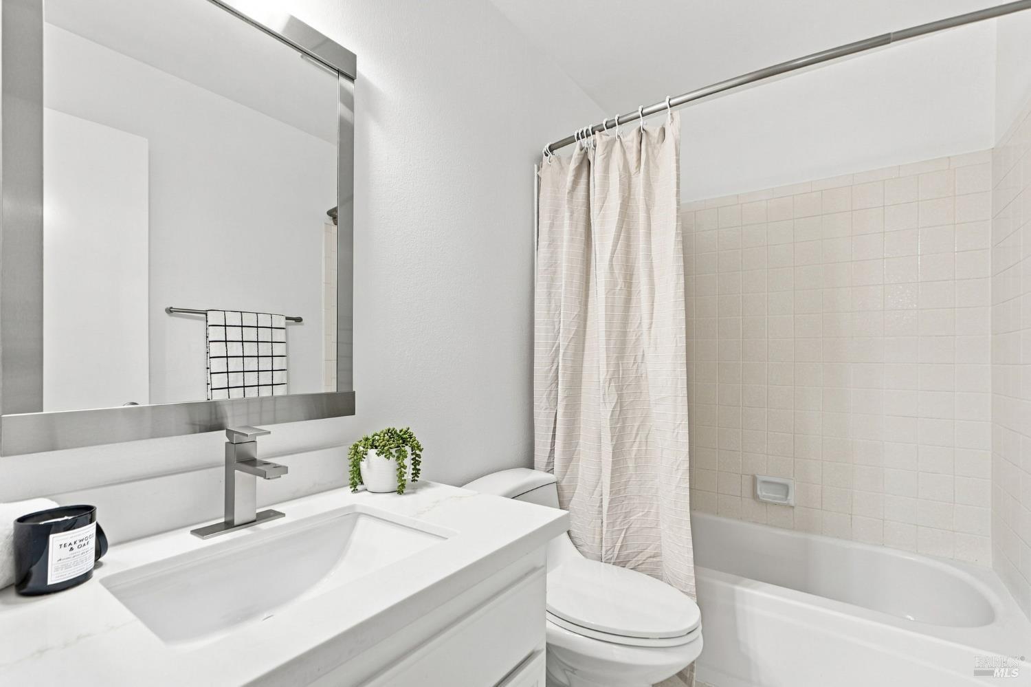 2436 Valley West Drive Santa Rosa CA 95401