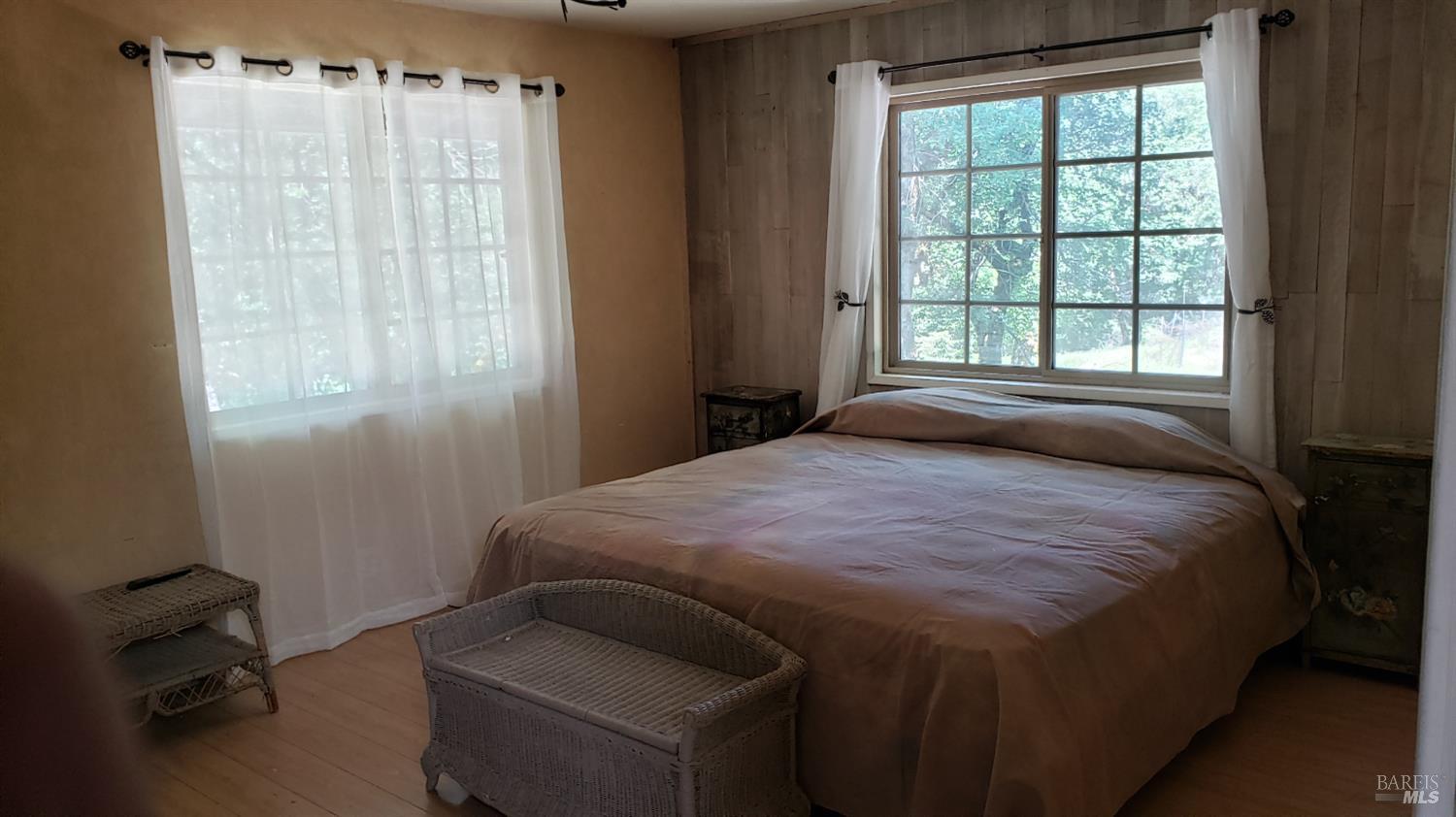 8000 Yellow Star Road Laytonville CA 95454