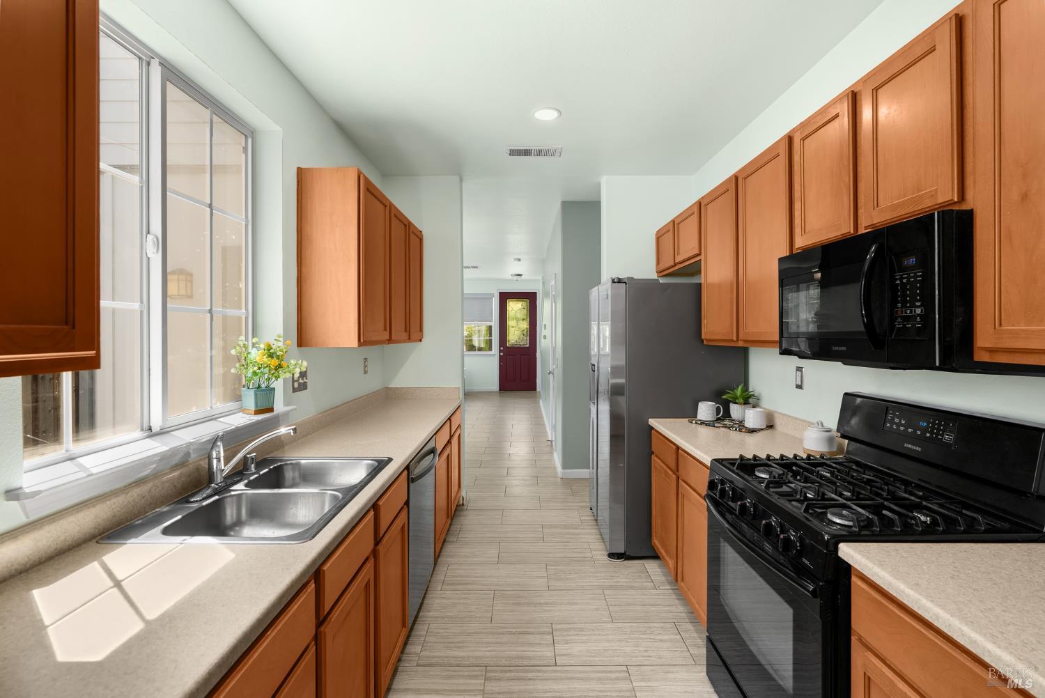2556 N Village Drive Santa Rosa CA 95403