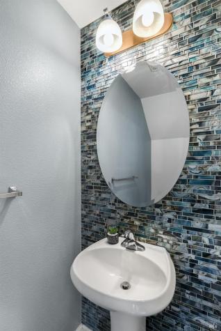 2556 N Village Drive Santa Rosa CA 95403