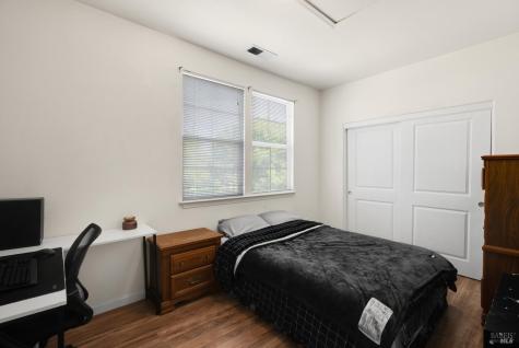 2556 N Village Drive Santa Rosa CA 95403