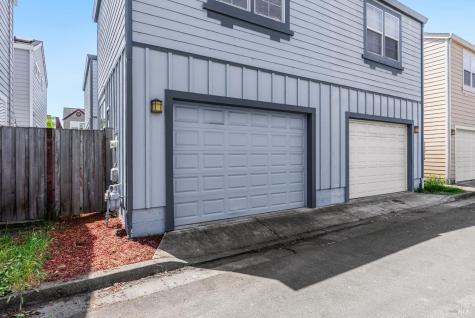 2556 N Village Drive Santa Rosa CA 95403