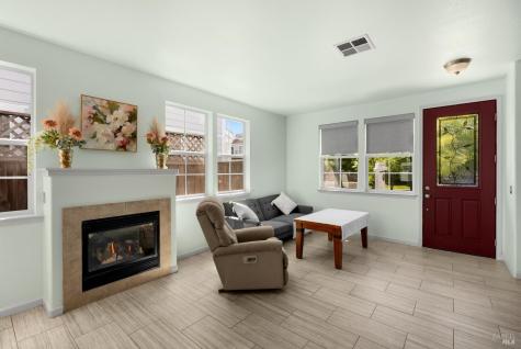 2556 N Village Drive Santa Rosa CA 95403