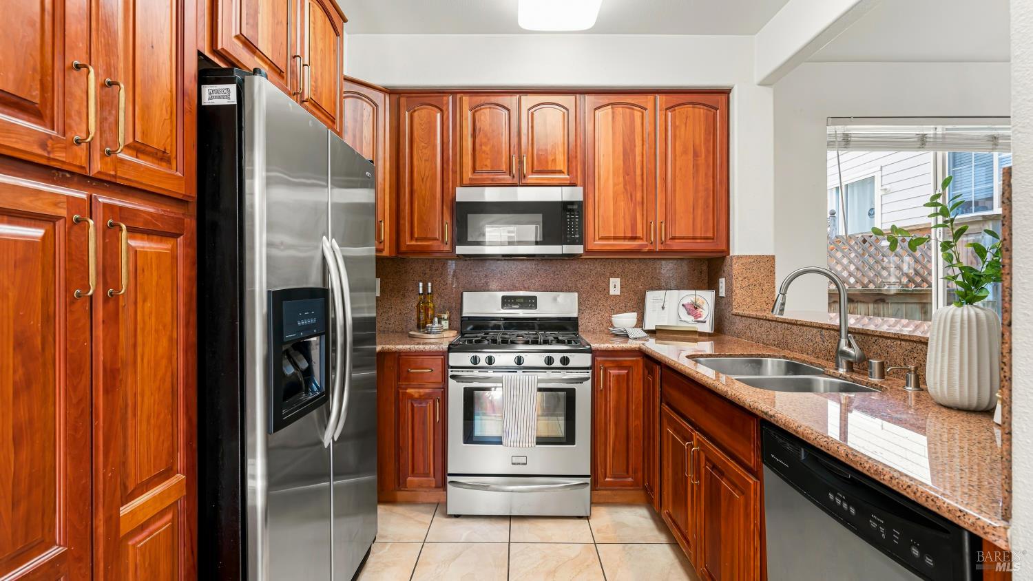 1014 Addison Circle Petaluma CA 94952