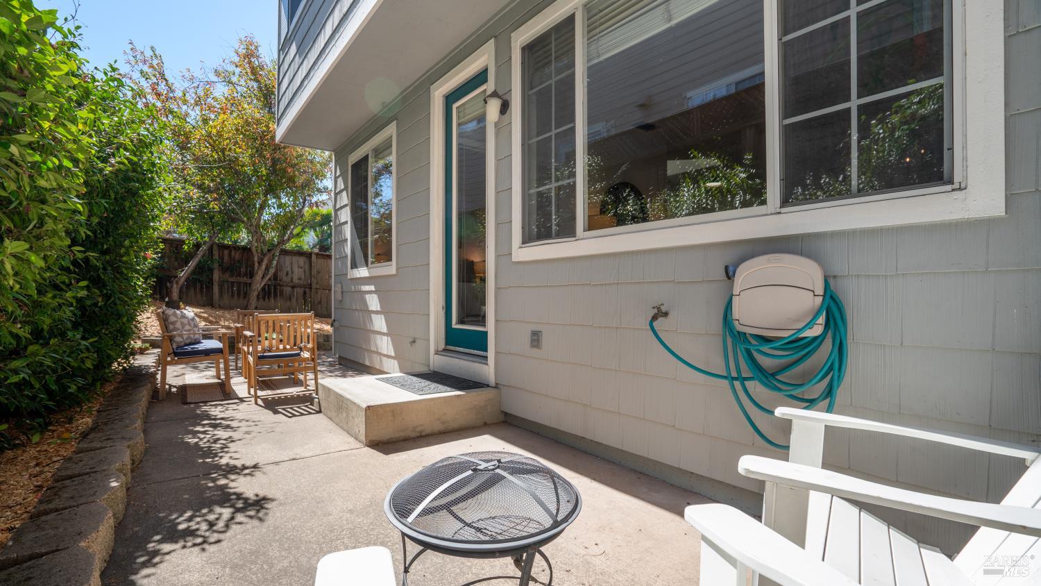 1014 Addison Circle Petaluma CA 94952