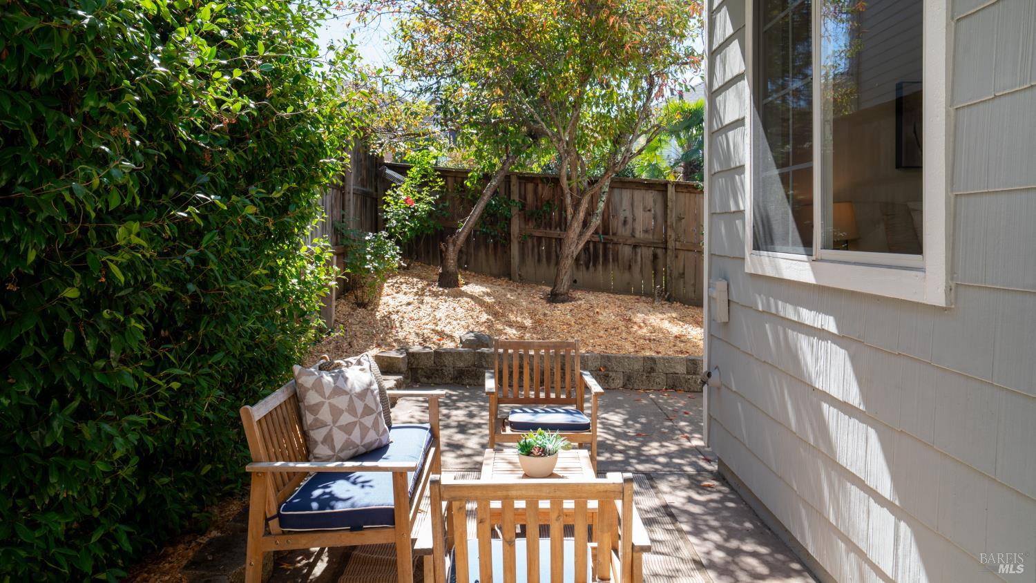 1014 Addison Circle Petaluma CA 94952