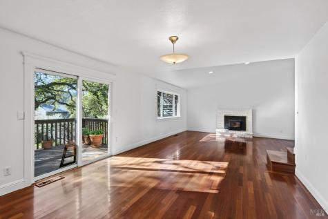 105 Hooker Avenue Sonoma CA 95476