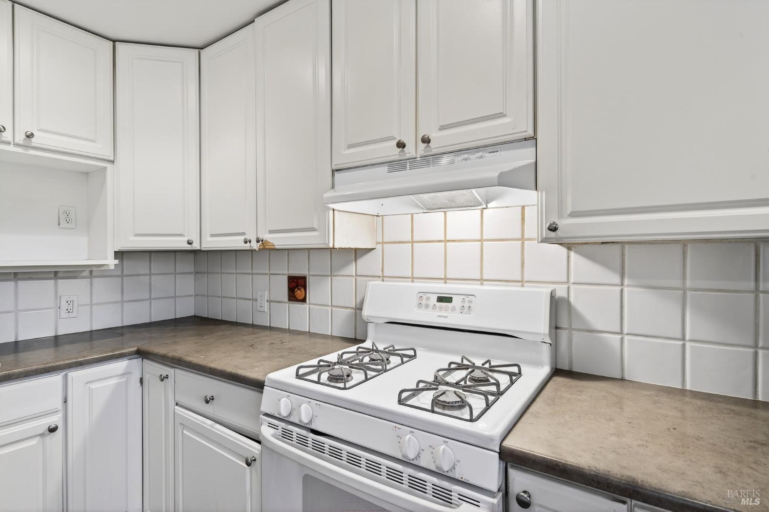 105 Hooker Avenue Sonoma CA 95476