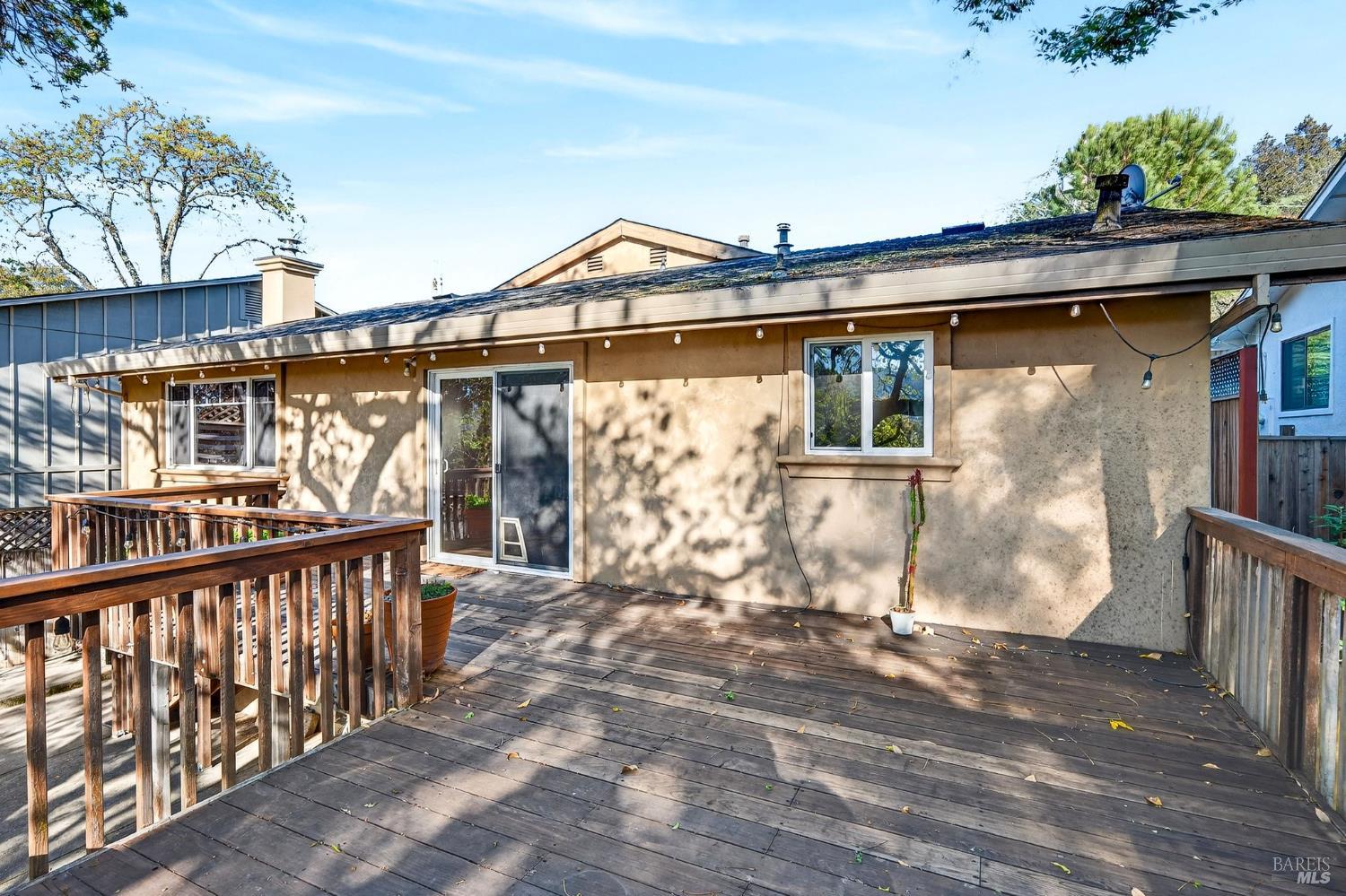 105 Hooker Avenue Sonoma CA 95476
