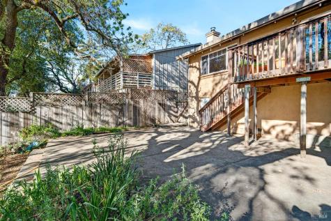 105 Hooker Avenue Sonoma CA 95476