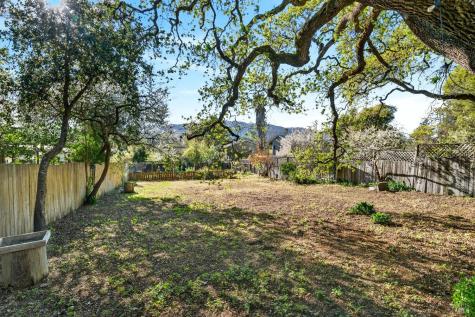 105 Hooker Avenue Sonoma CA 95476