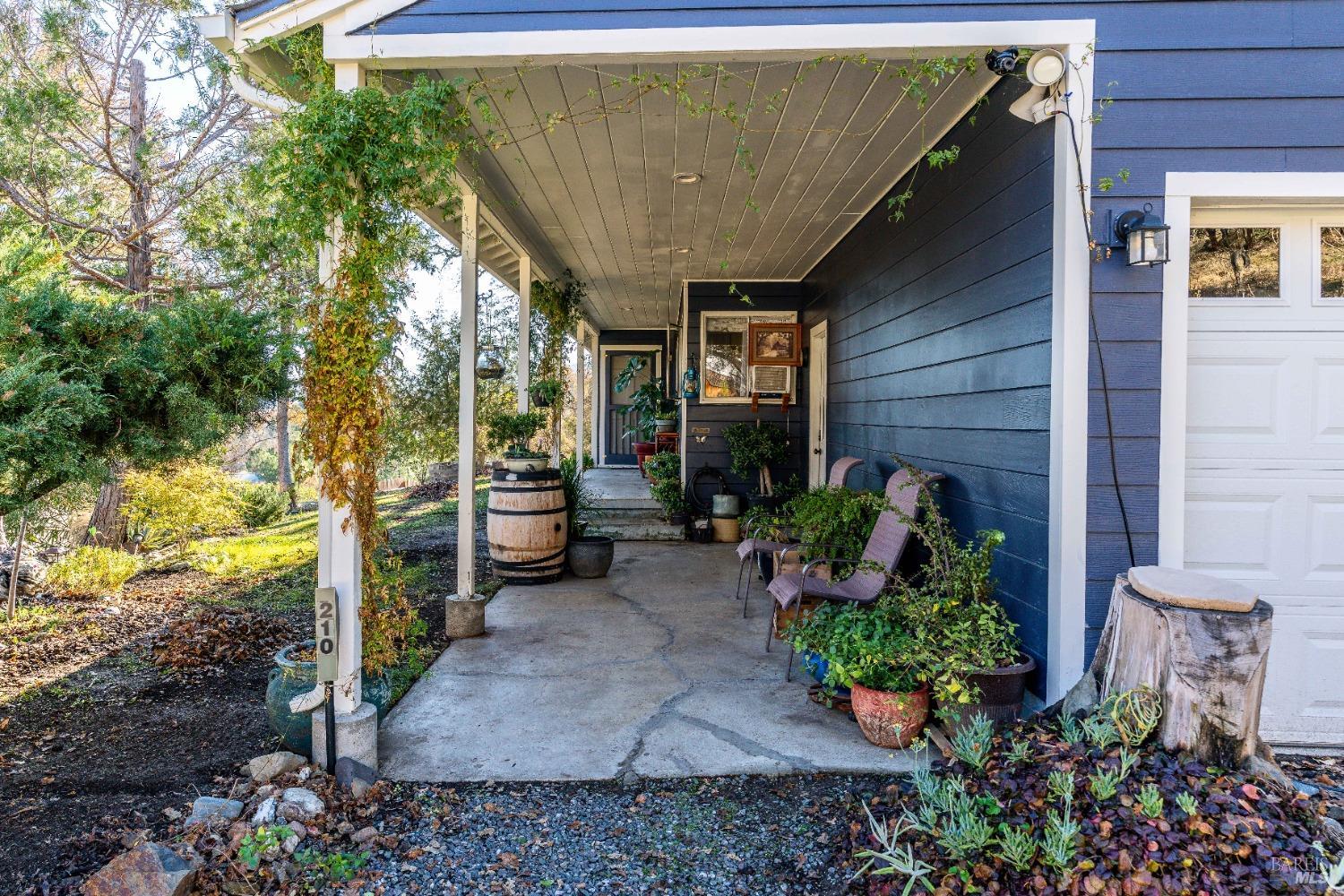 210 Bourbon Lane Ukiah CA 95482