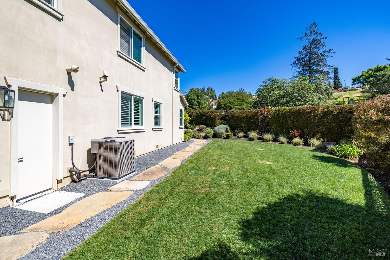 3726 Cannes Place Santa Rosa CA 95403