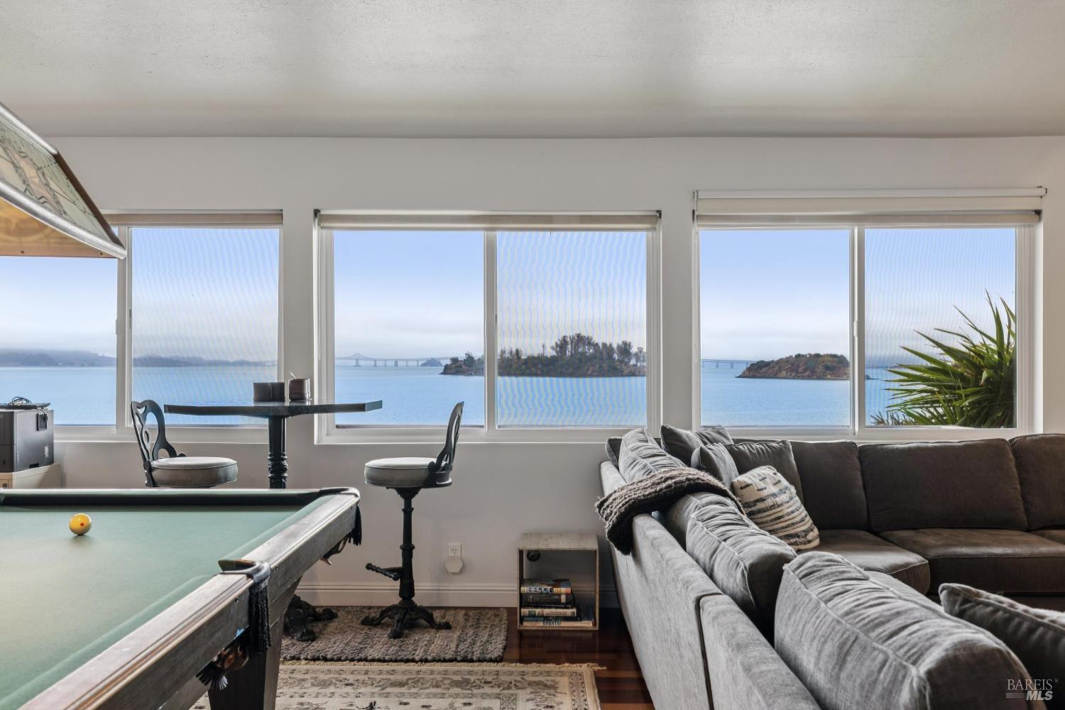 187 Oak Drive San Rafael CA 94901
