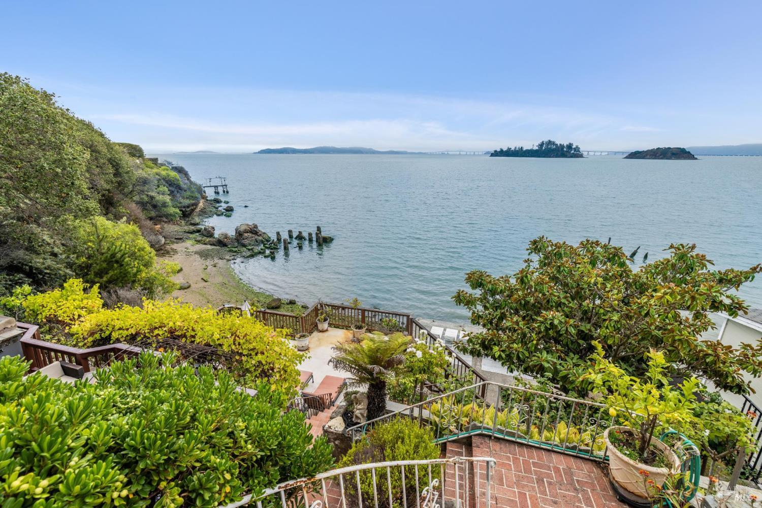 187 Oak Drive San Rafael CA 94901