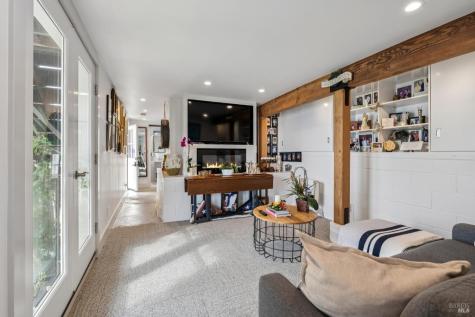187 Oak Drive San Rafael CA 94901