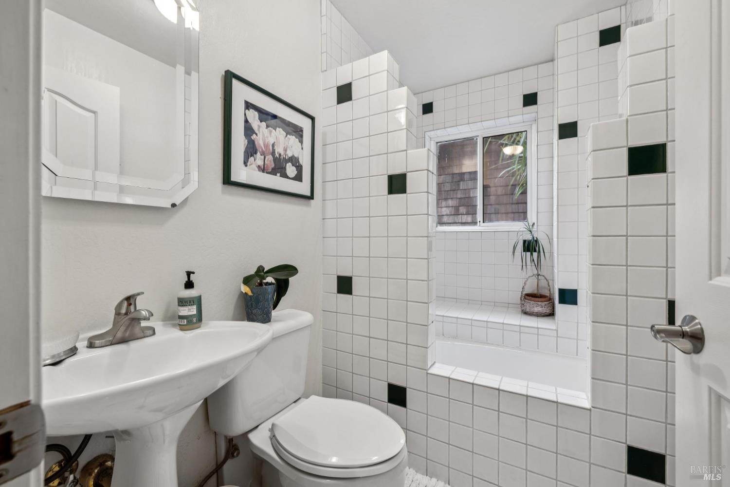 187 Oak Drive San Rafael CA 94901