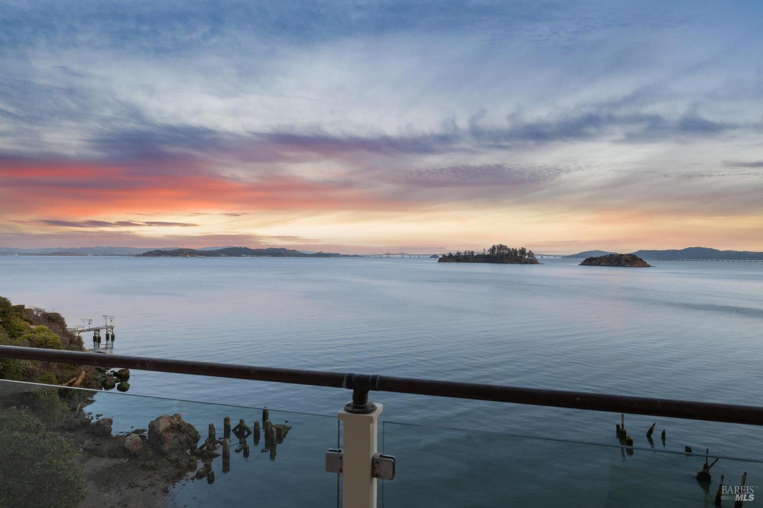 187 Oak Drive San Rafael CA 94901