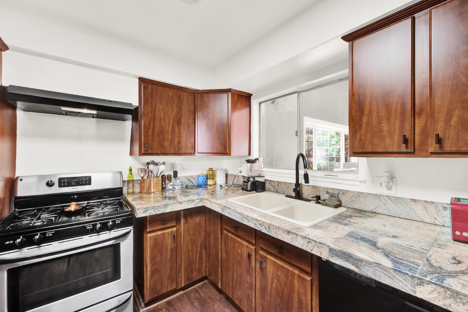 620 Walnut Avenue Vacaville CA 95688
