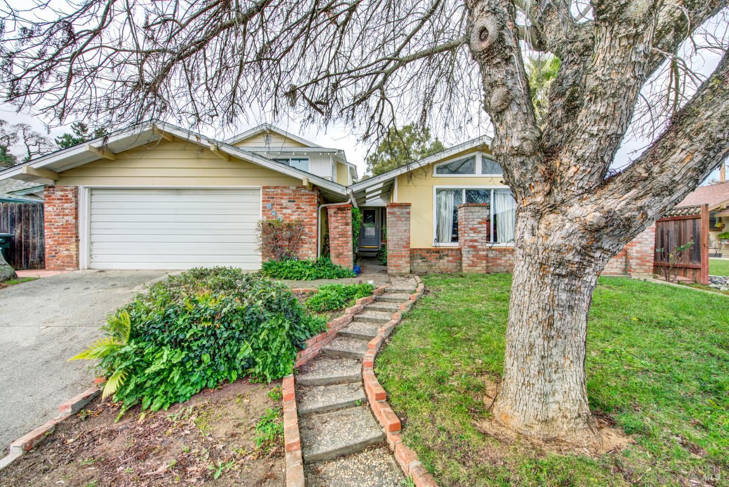 620 Walnut Avenue Vacaville CA 95688