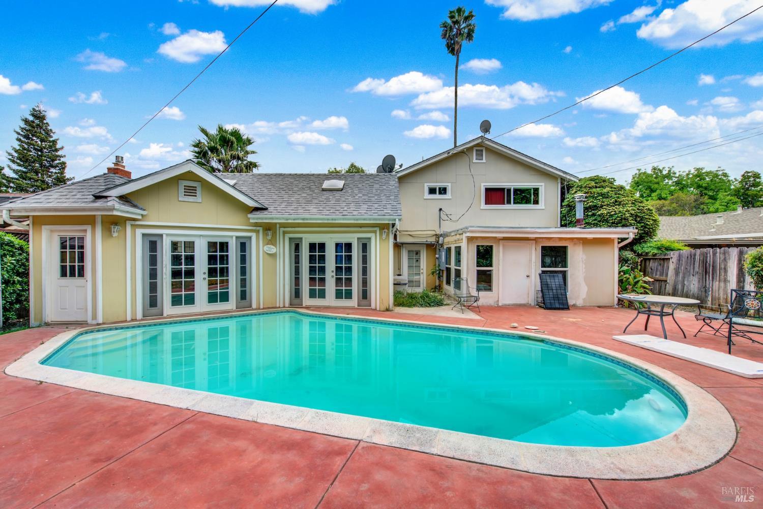 620 Walnut Avenue Vacaville CA 95688