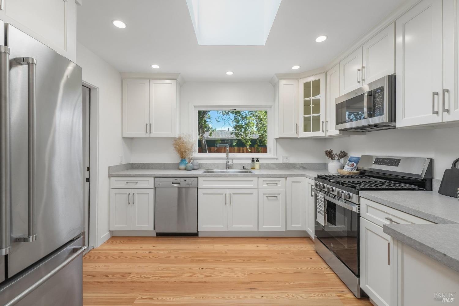 106 La Pasada Way San Rafael CA 94903
