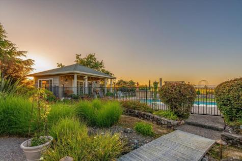 4760 Blank Road Sebastopol CA 95472