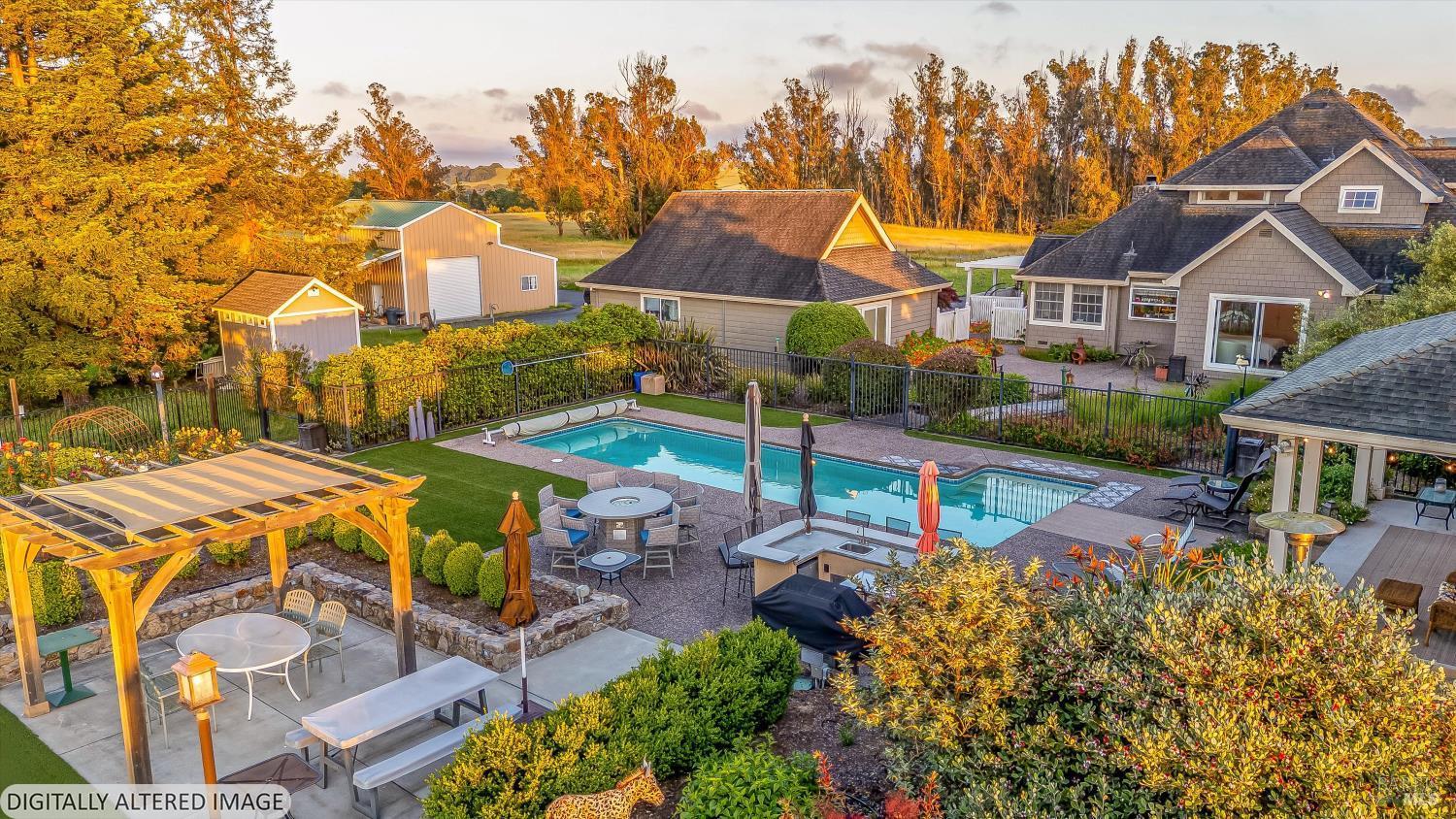 4760 Blank Road Sebastopol CA 95472