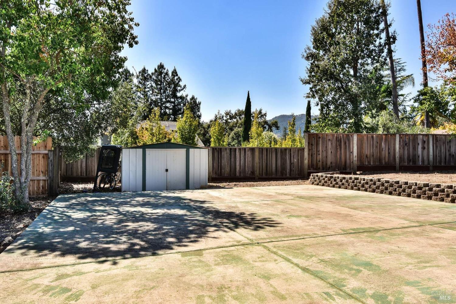 143 El Ritero Sonoma CA 95476