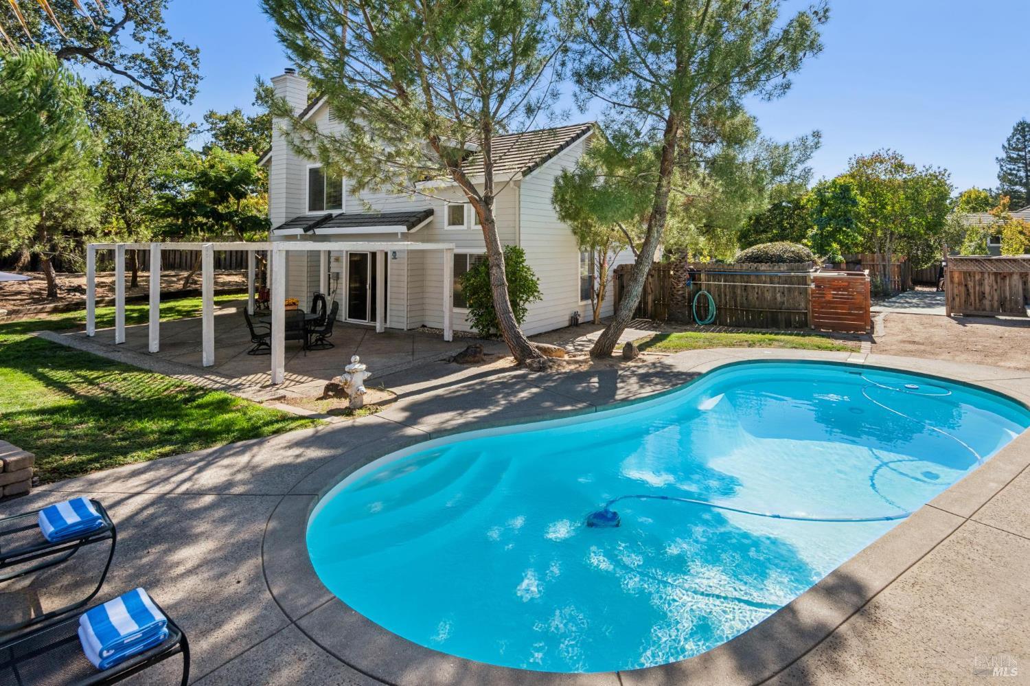 143 El Ritero Sonoma CA 95476