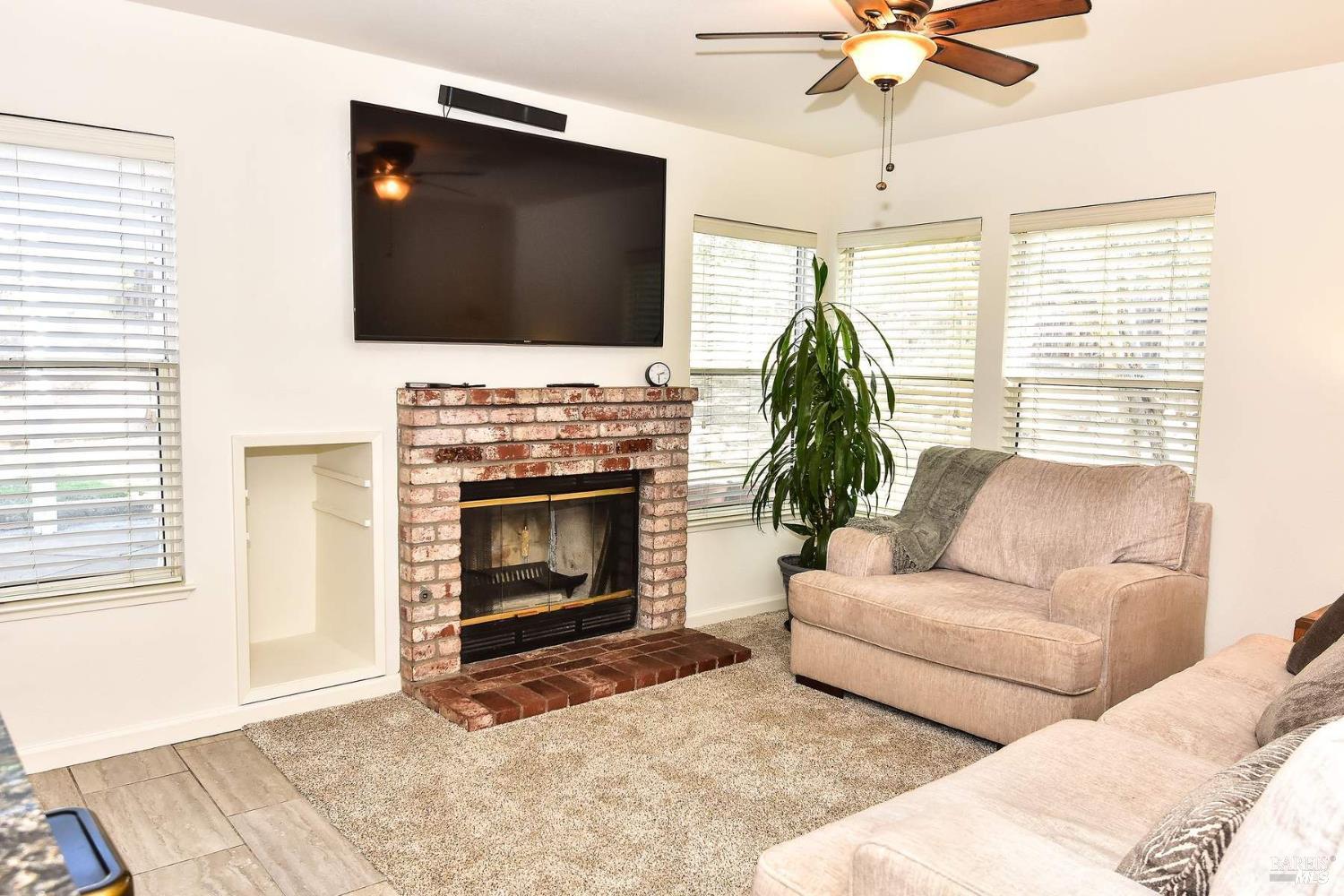 143 El Ritero Sonoma CA 95476