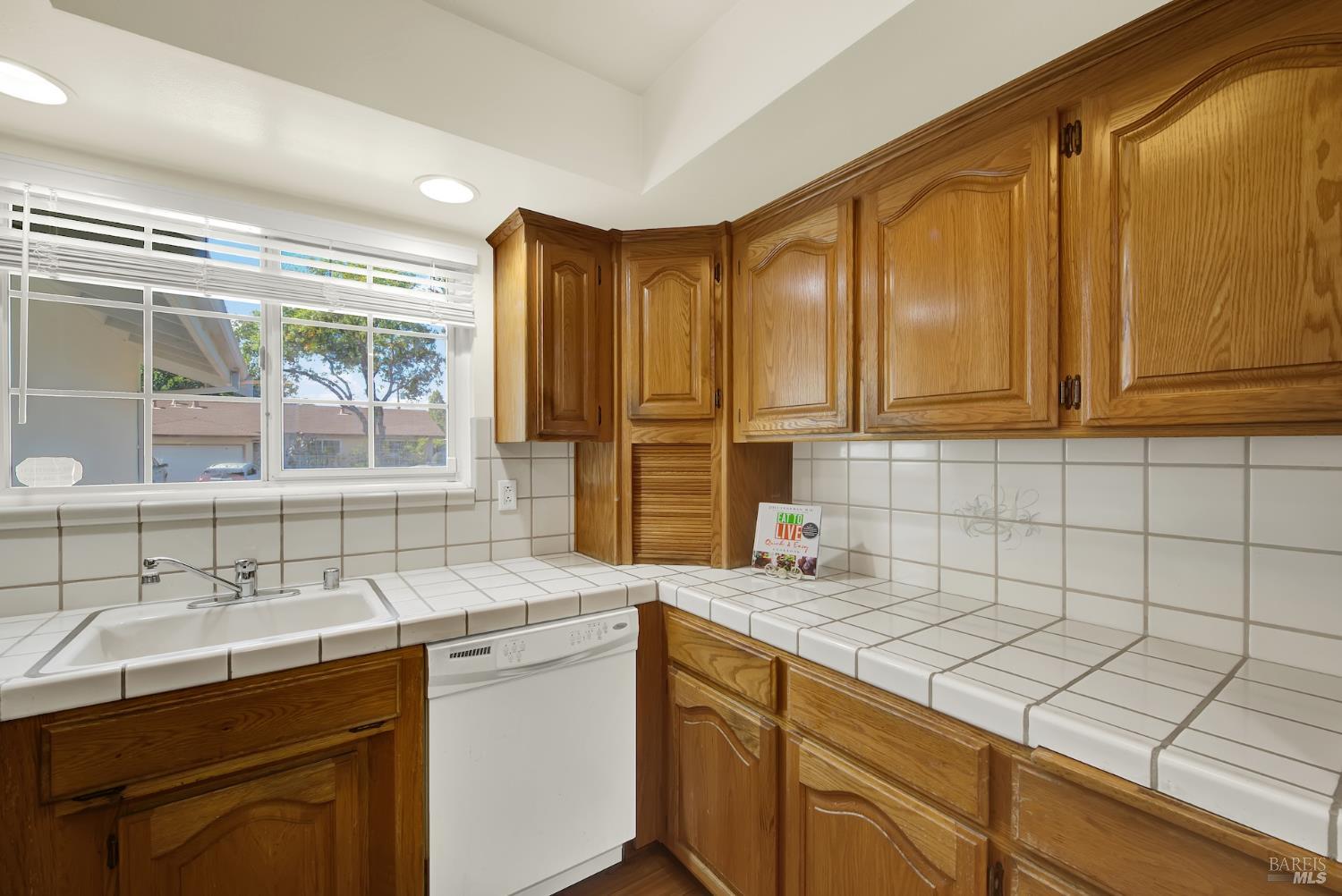 272 Jasmine Street Fairfield CA 94533