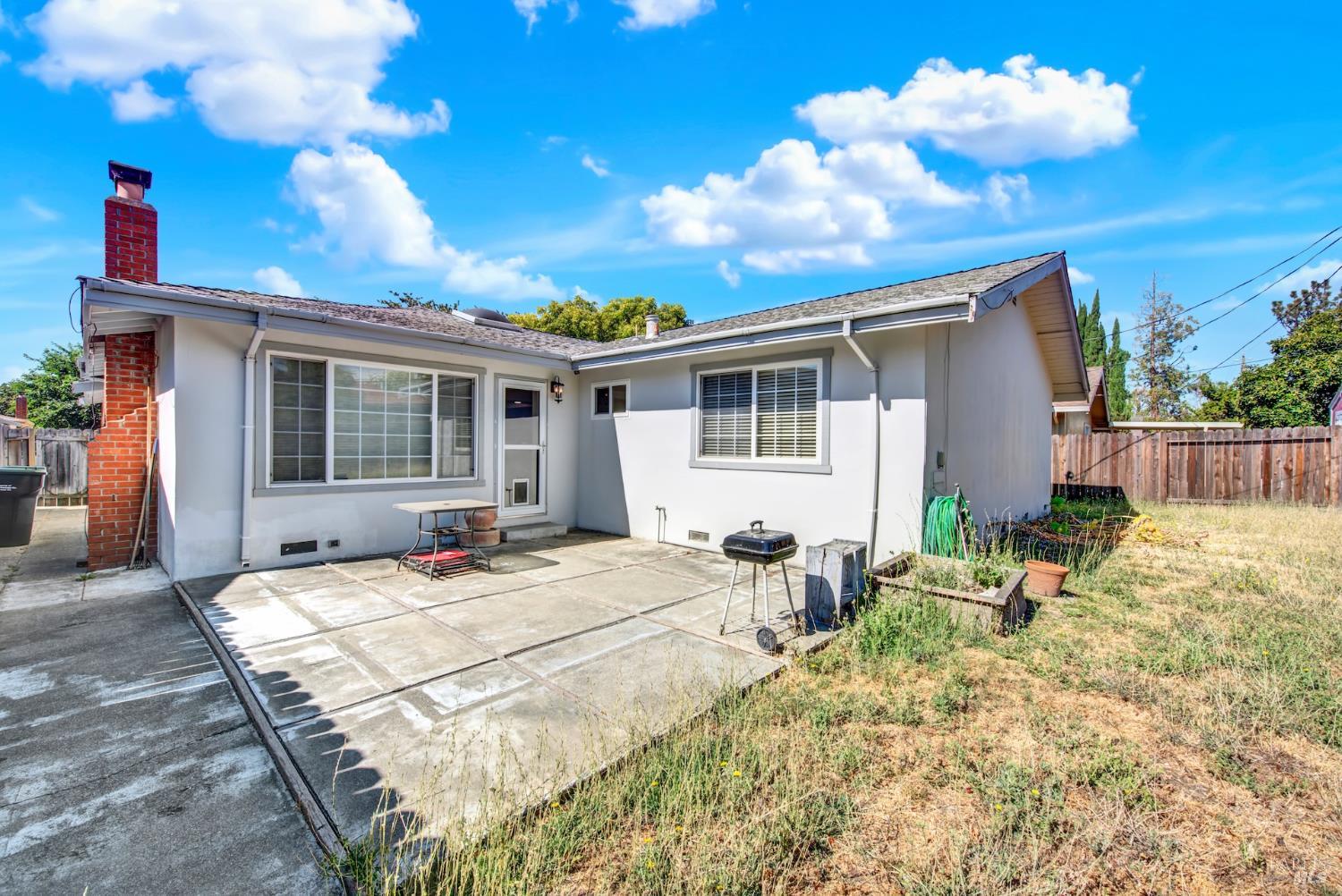 272 Jasmine Street Fairfield CA 94533