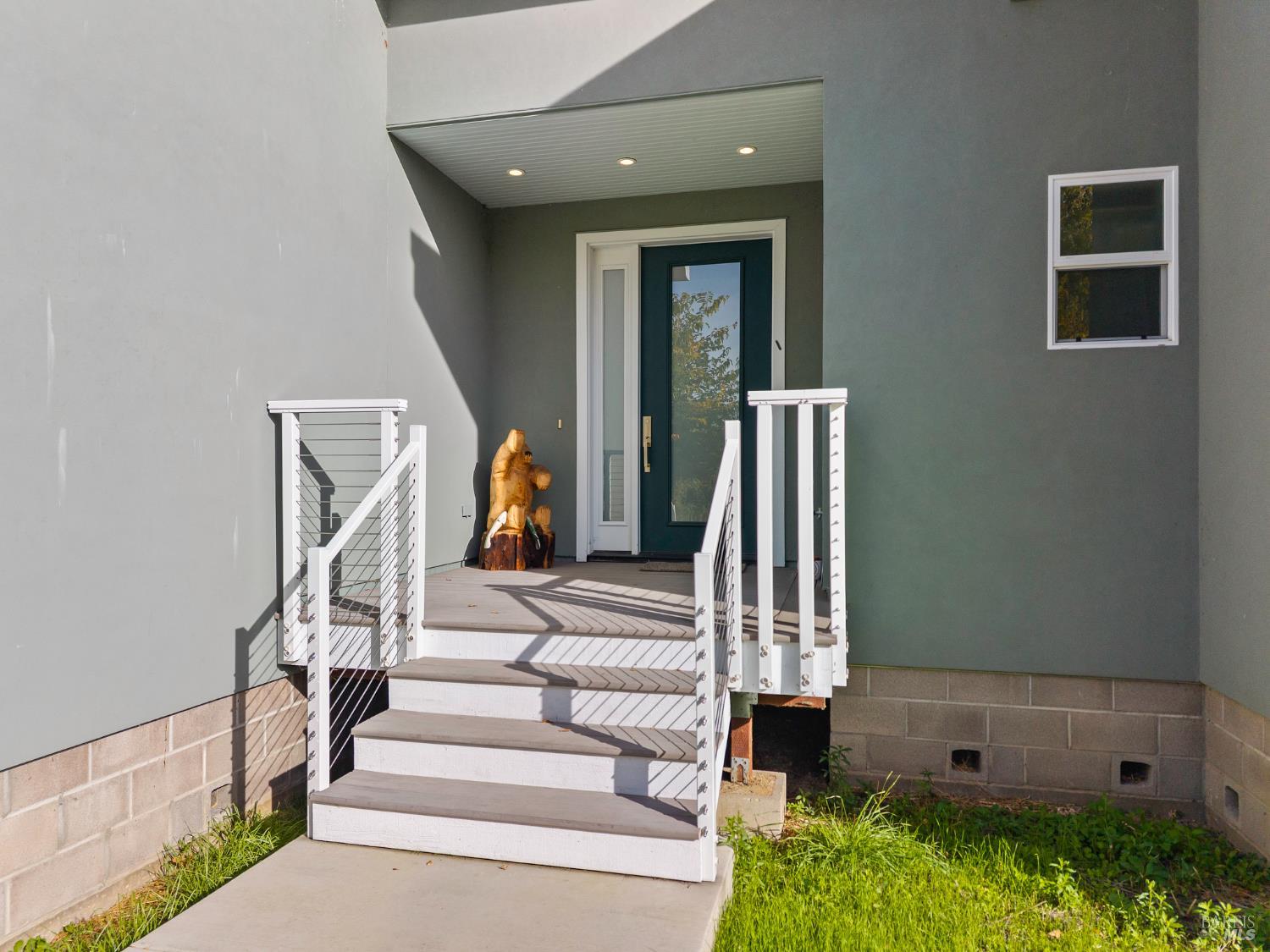 8 Queen Ann Way Lakeport CA 95453