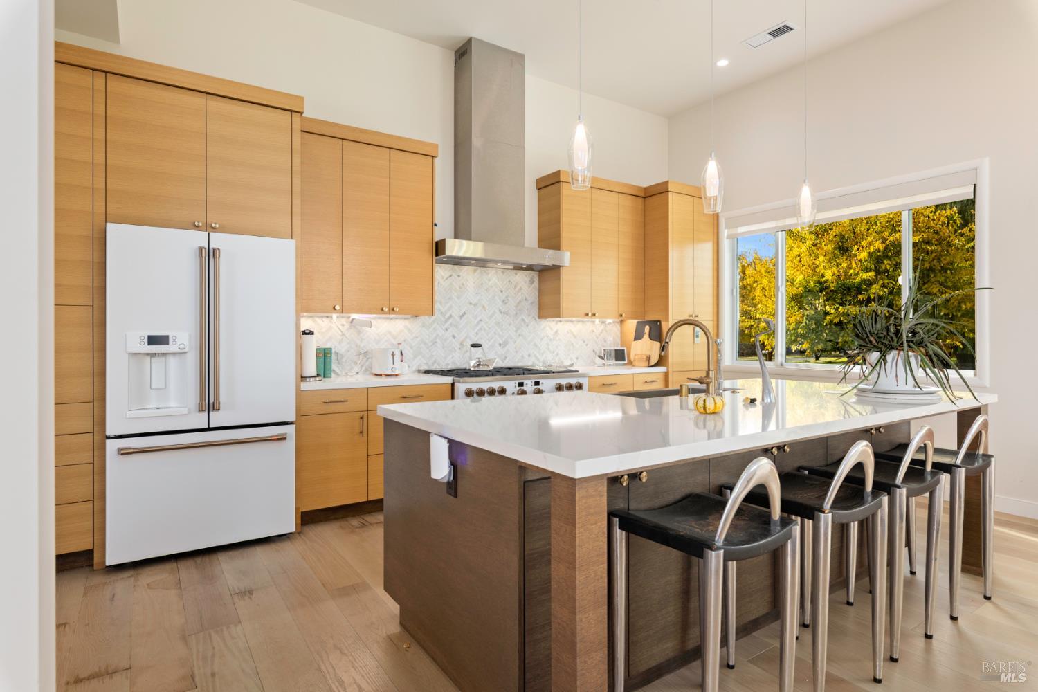 8 Queen Ann Way Lakeport CA 95453