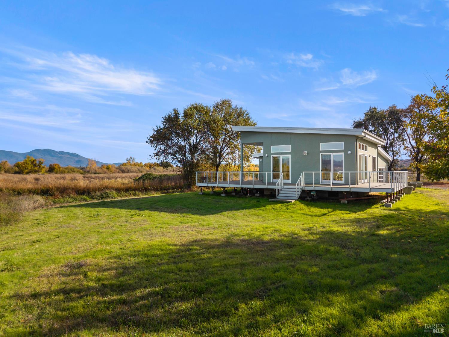 8 Queen Ann Way Lakeport CA 95453