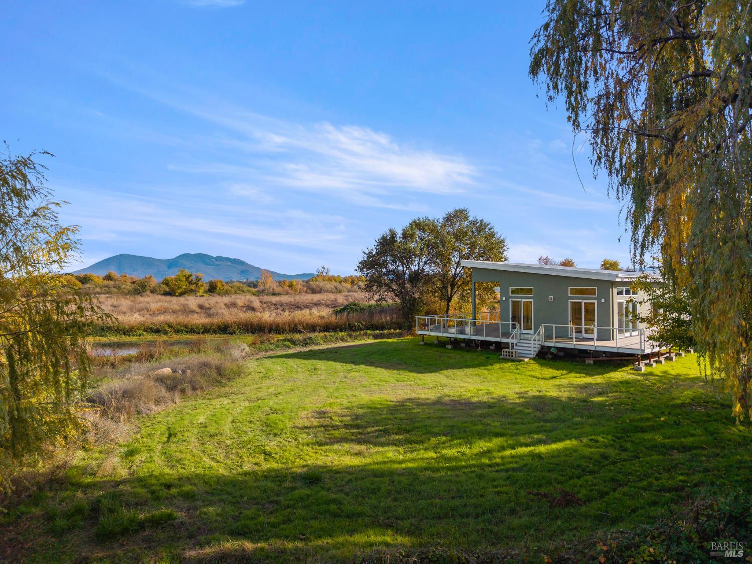 8 Queen Ann Way Lakeport CA 95453
