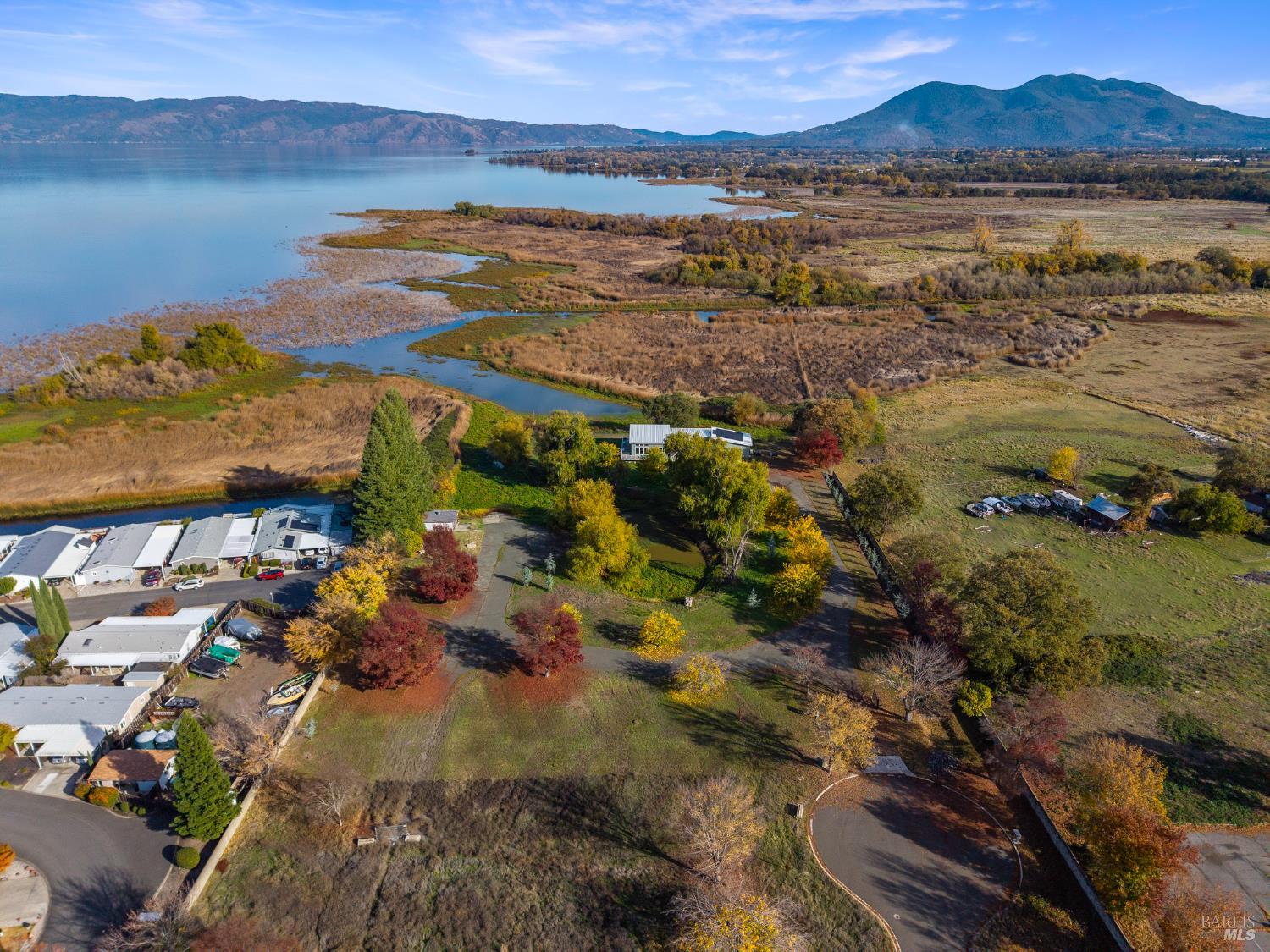 8 Queen Ann Way Lakeport CA 95453