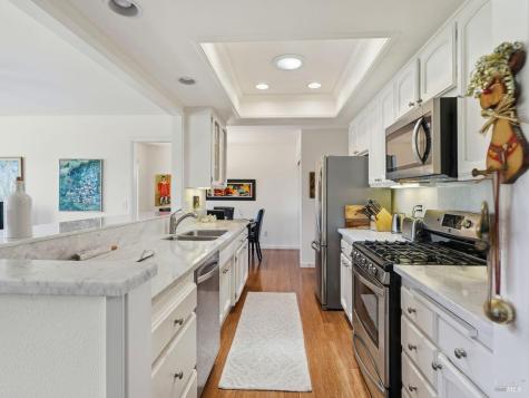 7083 Overlook Drive Santa Rosa CA 95409